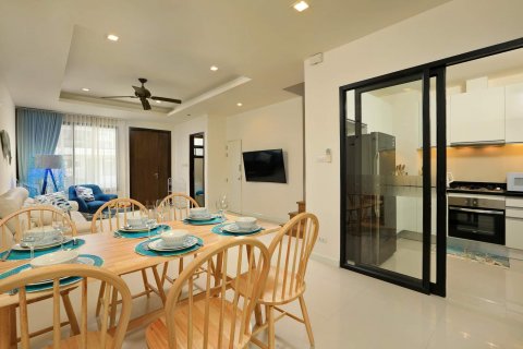 Townhouse in Bang Tao, Thailand 3 bedrooms № 35720 - photo 14