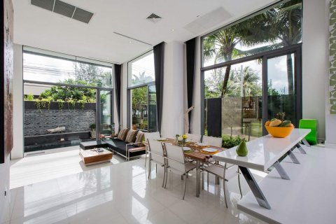 Townhouse in Kata, Thailand 3 bedrooms № 35667 - photo 9