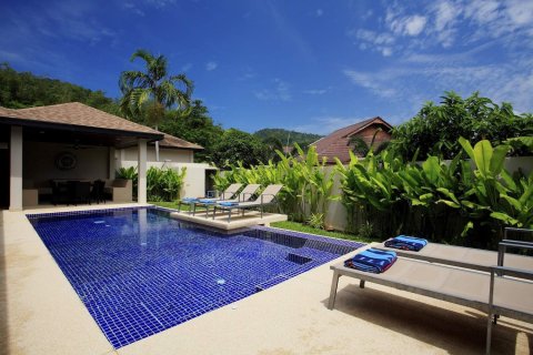 Villa on Nai Harn Beach, Thailand 3 bedrooms № 35666 - photo 23