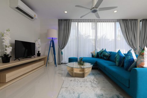 Townhouse in Bang Tao, Thailand 3 bedrooms № 35569 - photo 8