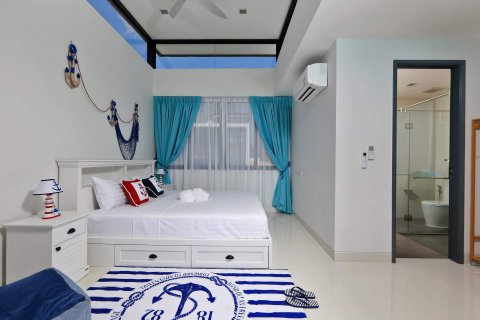 Townhouse in Bang Tao, Thailand 3 bedrooms № 35569 - photo 17