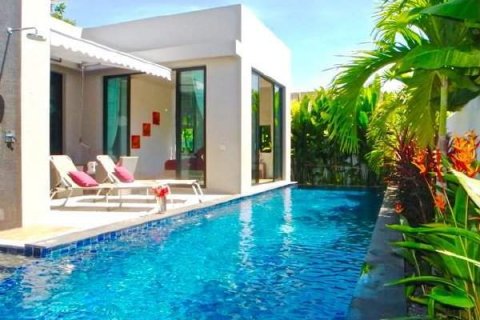 Villa on Nai Harn Beach, Thailand 3 bedrooms № 35577 - photo 1