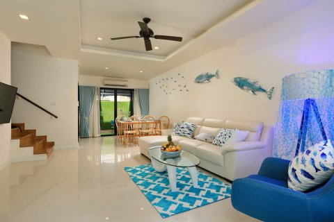 Townhouse in Bang Tao, Thailand 3 bedrooms № 35720 - photo 9