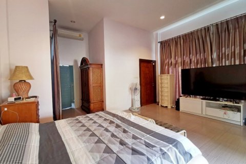 House in Pattaya, Thailand 3 bedrooms № 36365 - photo 10