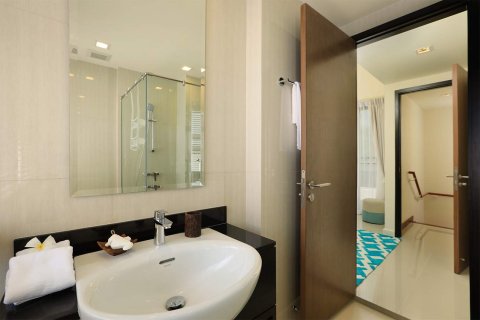 Townhouse in Bang Tao, Thailand 3 bedrooms № 35716 - photo 20