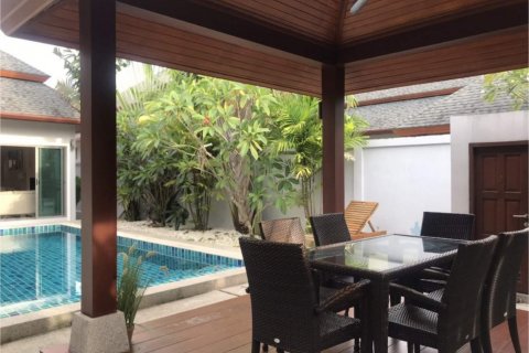 Villa in Chalong, Thailand 3 bedrooms № 35866 - photo 2