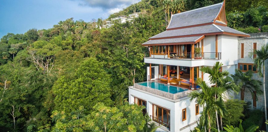 Villa in Surin, Thailand 4 bedrooms № 35882