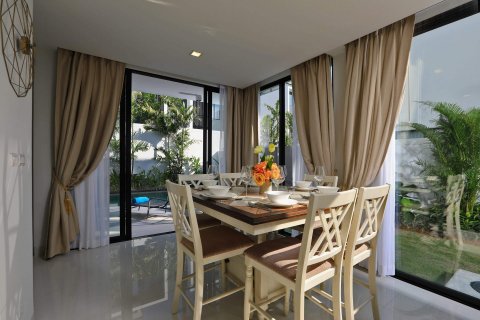 Townhouse in Bang Tao, Thailand 3 bedrooms № 35879 - photo 12