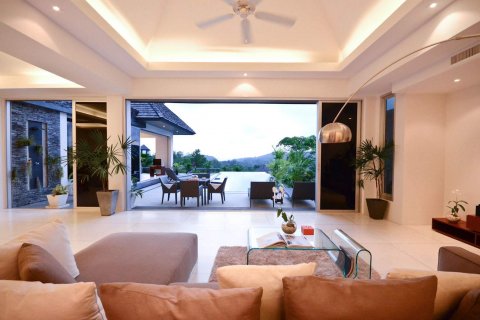 Villa in Bang Tao, Thailand 4 bedrooms № 5395 - photo 30