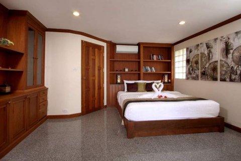 Villa in Patong, Thailand 3 bedrooms № 36045 - photo 9