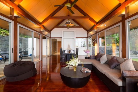 Villa in Surin, Thailand 4 bedrooms № 34702 - photo 20