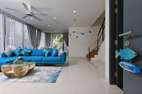 Townhouse in Bang Tao, Thailand 3 bedrooms № 35569 - photo 6