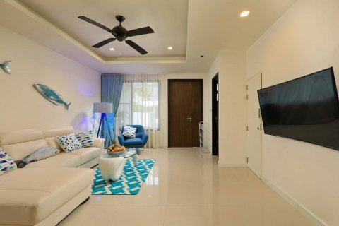 Townhouse in Bang Tao, Thailand 3 bedrooms № 35720 - photo 10
