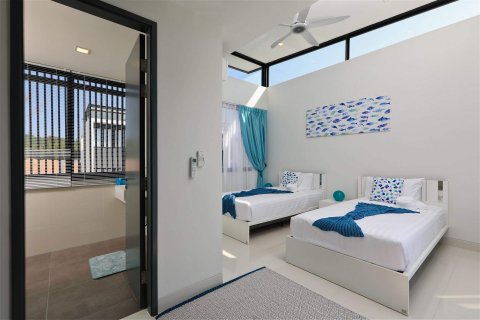 Townhouse in Bang Tao, Thailand 3 bedrooms № 35879 - photo 18