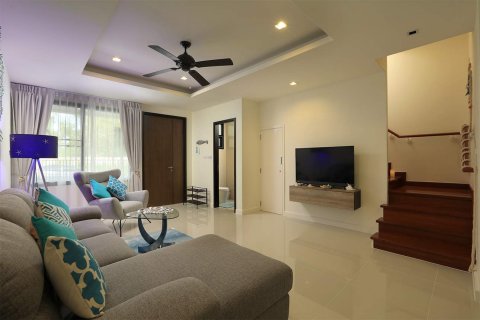 Townhouse in Bang Tao, Thailand 3 bedrooms № 35716 - photo 10