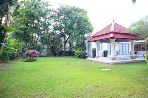 House in Bang Tao, Thailand 4 bedrooms № 3855 - photo 20
