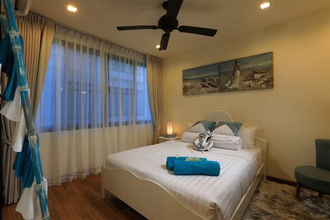 Townhouse in Bang Tao, Thailand 3 bedrooms № 35716 - photo 29