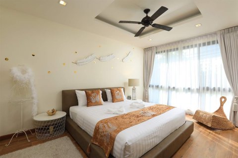 Townhouse in Bang Tao, Thailand 3 bedrooms № 35716 - photo 17