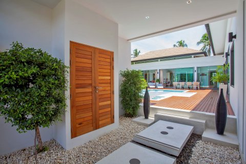 Villa on Nai Harn Beach, Thailand 4 bedrooms № 35906 - photo 10