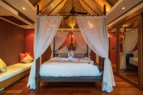 Villa in Surin, Thailand 4 bedrooms № 35882 - photo 21