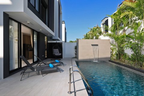 Townhouse in Bang Tao, Thailand 3 bedrooms № 35879 - photo 3