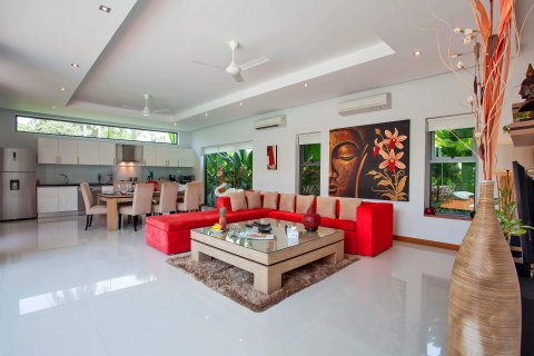 Villa on Nai Harn Beach, Thailand 4 bedrooms № 35906 - photo 13