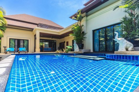 Villa on Nai Harn Beach, Thailand 3 bedrooms № 4460 - photo 1