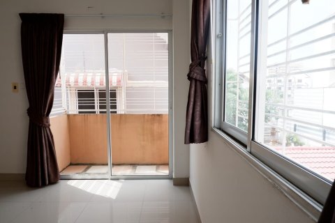 House in Bang Lamung, Thailand 4 bedrooms № 37940 - photo 10