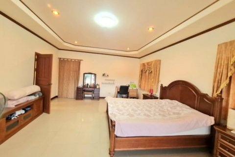 House in Sattahip, Thailand 5 bedrooms № 37396 - photo 23