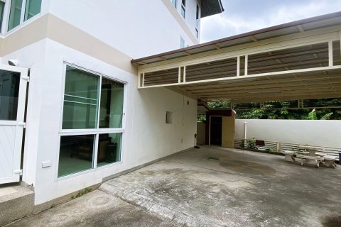 House in Bang Lamung, Thailand 3 bedrooms № 37699 - photo 16