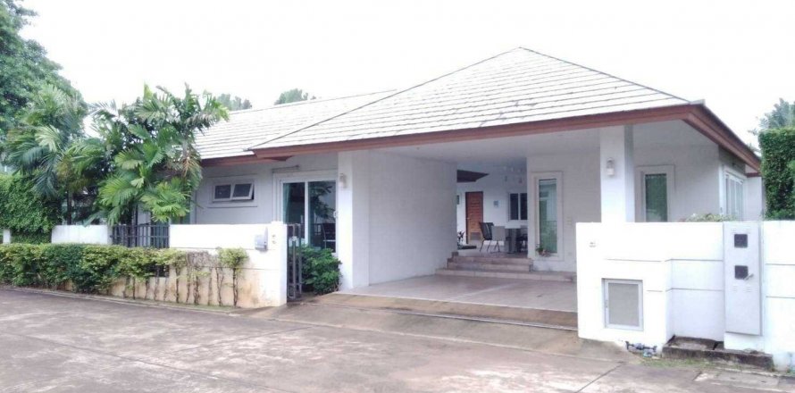 House in Bang Lamung, Thailand 3 bedrooms № 38185