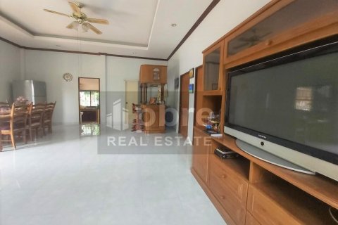 House in Bang Lamung, Thailand 2 bedrooms № 37941 - photo 9