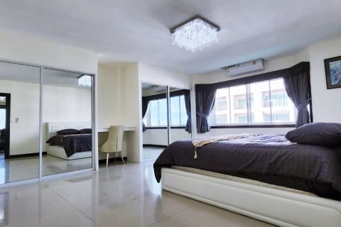 Condo in Bang Lamung, Thailand, 2 bedrooms  № 37434 - photo 8