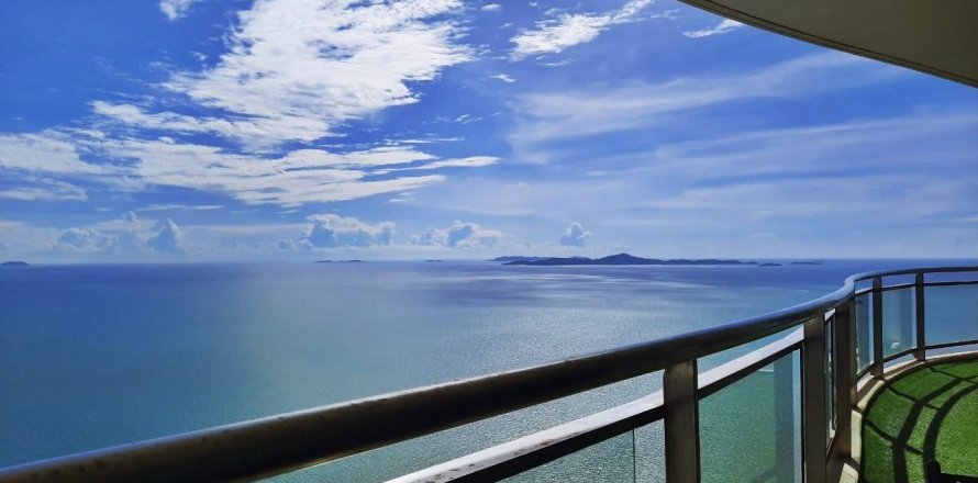 Condo in Pattaya, Thailand, 3 bedrooms in Reflection Jomtien Beach  № 39219