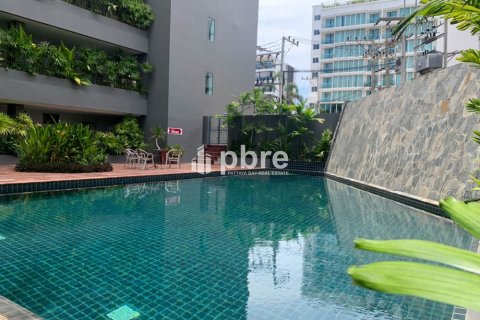 Condo in Bang Lamung, Thailand, 2 bedrooms  № 38926 - photo 1