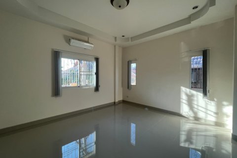 House in Bang Lamung, Thailand 2 bedrooms № 38209 - photo 9