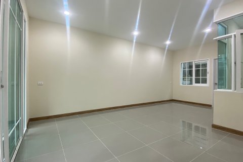 House in Bang Lamung, Thailand 3 bedrooms № 37779 - photo 4