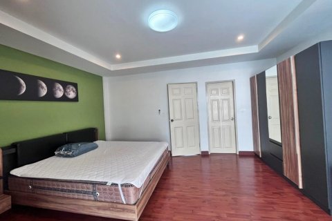 House in Bang Lamung, Thailand 4 bedrooms № 37526 - photo 22