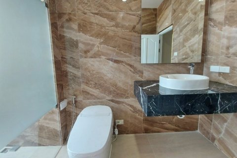 Condo in Bang Lamung, Thailand, 3 bedrooms  № 37841 - photo 28