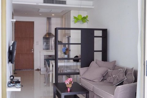 Condo in Bang Lamung, Thailand, 2 bedrooms  № 38860 - photo 3