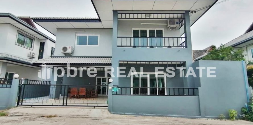 House in Bang Lamung, Thailand 4 bedrooms № 38677