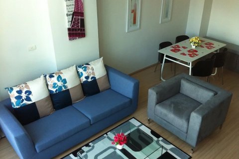 Condo in Bang Lamung, Thailand, 2 bedrooms  № 38284 - photo 2