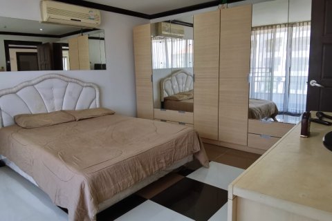 Condo in Bang Lamung, Thailand, 2 bedrooms  № 37713 - photo 8