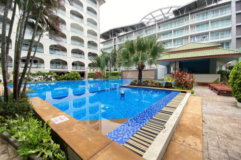 Condo in Bang Lamung, Thailand, 1 bedroom  № 37732 - photo 1