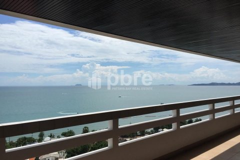 Condo in Bang Lamung, Thailand, 3 bedrooms  № 37421 - photo 11