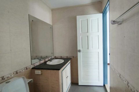 House in Bang Lamung, Thailand 3 bedrooms № 37969 - photo 14