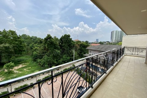 Condo in Bang Lamung, Thailand, 2 bedrooms  № 38073 - photo 19