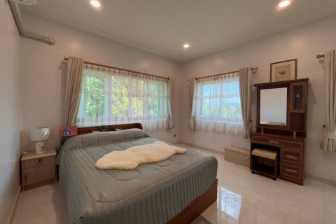 House in Bang Lamung, Thailand 4 bedrooms № 38229 - photo 18