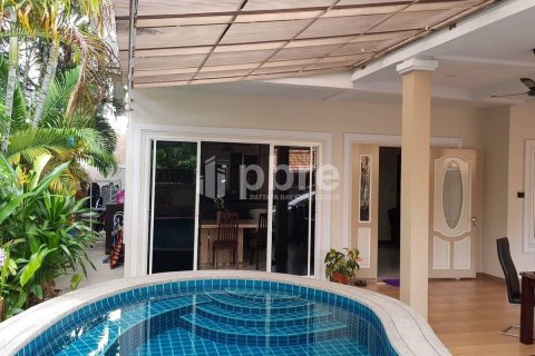 House in Bang Lamung, Thailand 4 bedrooms № 38846 - photo 15