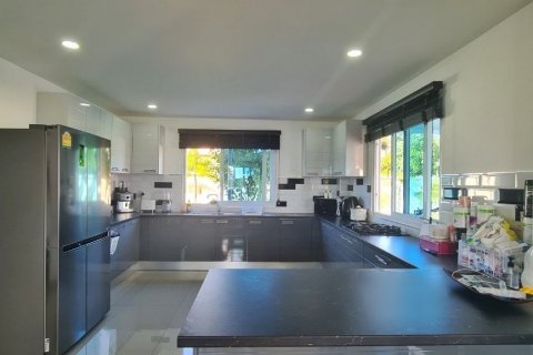 House in Sattahip, Thailand 4 bedrooms № 37695 - photo 9